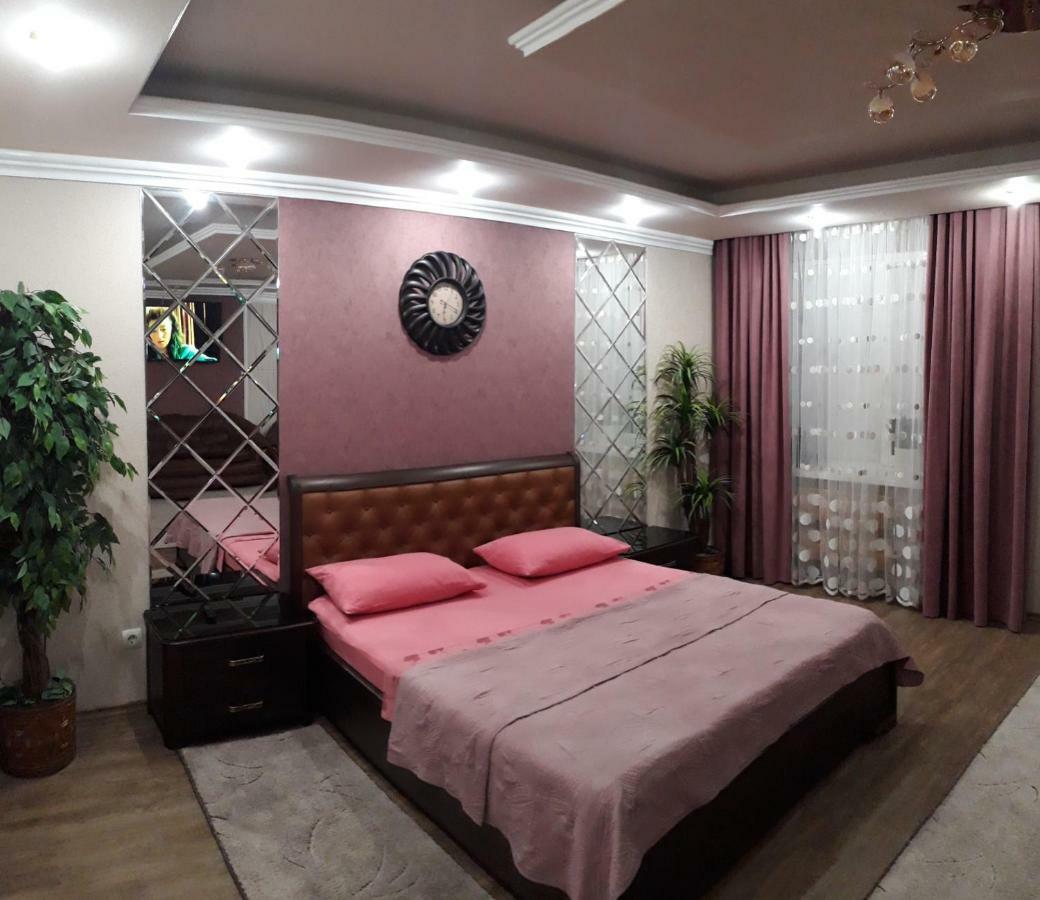 Apartment In A New House Kremenchuk Exterior foto